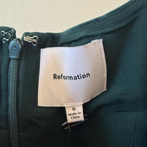 🆕 REFORMATION Sathia Satin Maxi Dress Forest Green Sz 6 - Picture 6 of 11
